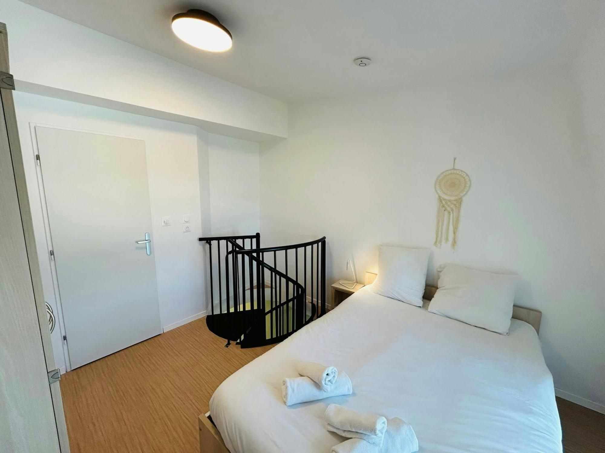 We Live In R - Duplex 504 Apartment Reims Bagian luar foto