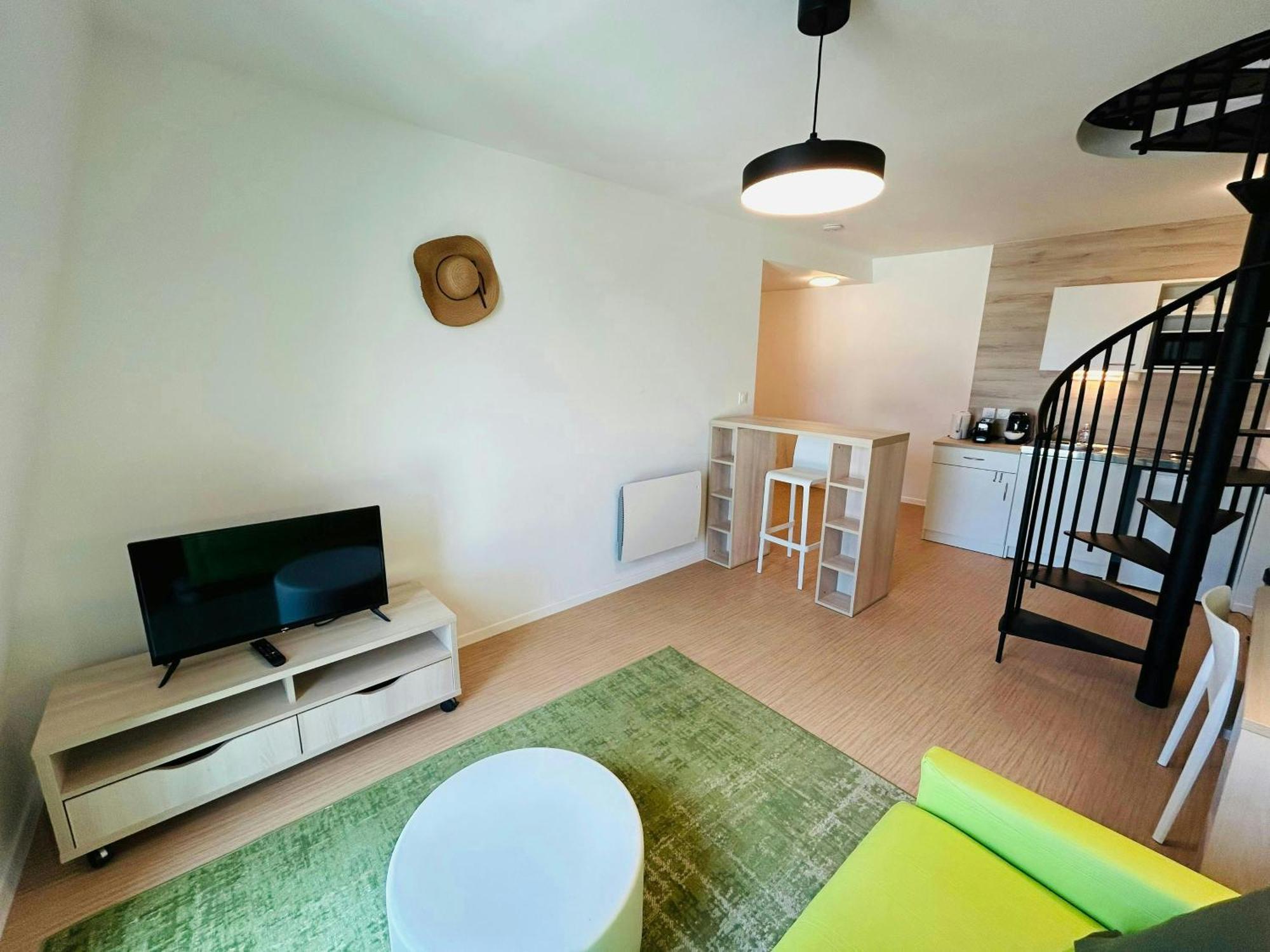 We Live In R - Duplex 504 Apartment Reims Bagian luar foto